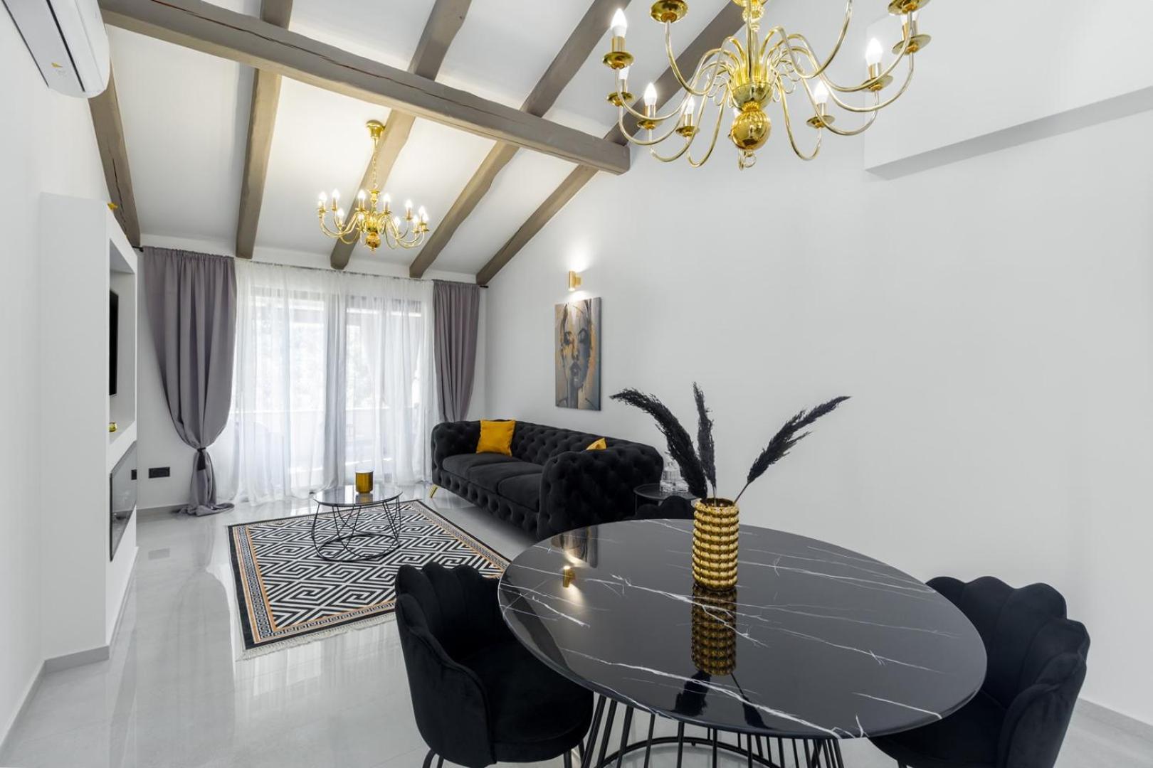 Black Diamond Apartment