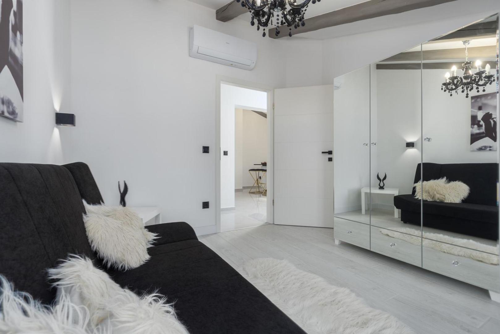 Apartment Black Diamond